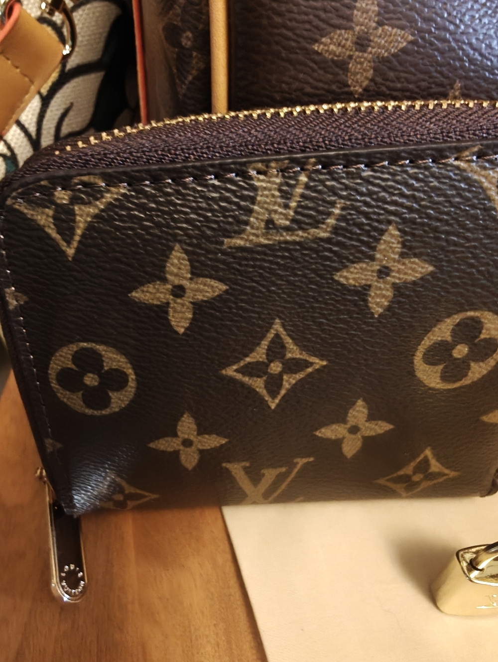 Fun "FASHION BAG"  New. - Picture 4 of 16